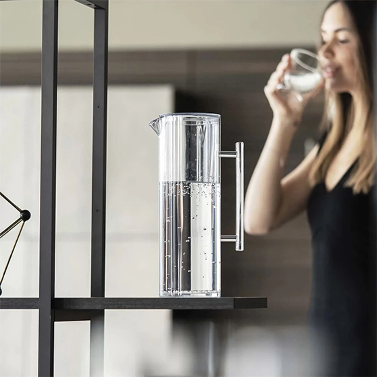 110 Carafe Avec Couvercle En Plastique Guzzini Transparent 6 110 Carafe Avec Couvercle En Plastique Guzzini Transparent – Image 6