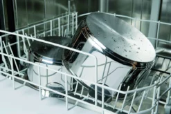 CASTELINE Wok Amovible Inox Multiply Avec Couvercle CRISTEL D28 + 2 Anses MUTINE Grises -Maison Cuisine Série casteline wok amovible inox multiply avec couvercle cristel d28 2 anses mutine grises 4