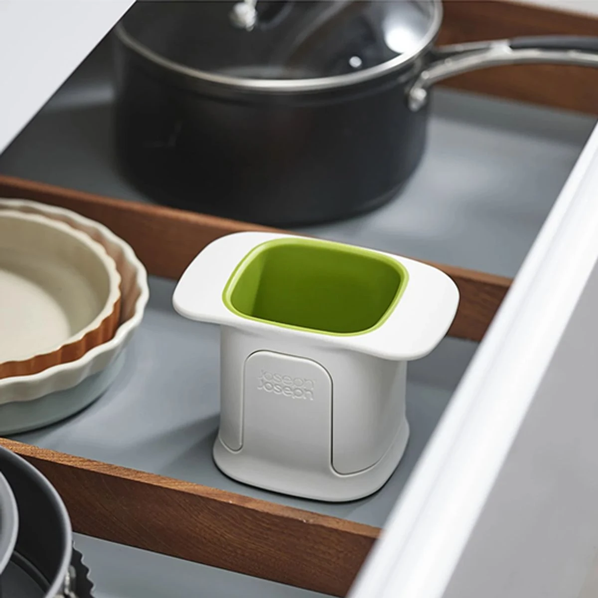 Chop Cup Hachoir à Légumes Frites Oignons Joseph Joseph Blanc Et Vert 6 Chop Cup Hachoir à Légumes Frites Oignons Joseph Joseph Blanc Et Vert – Image 6