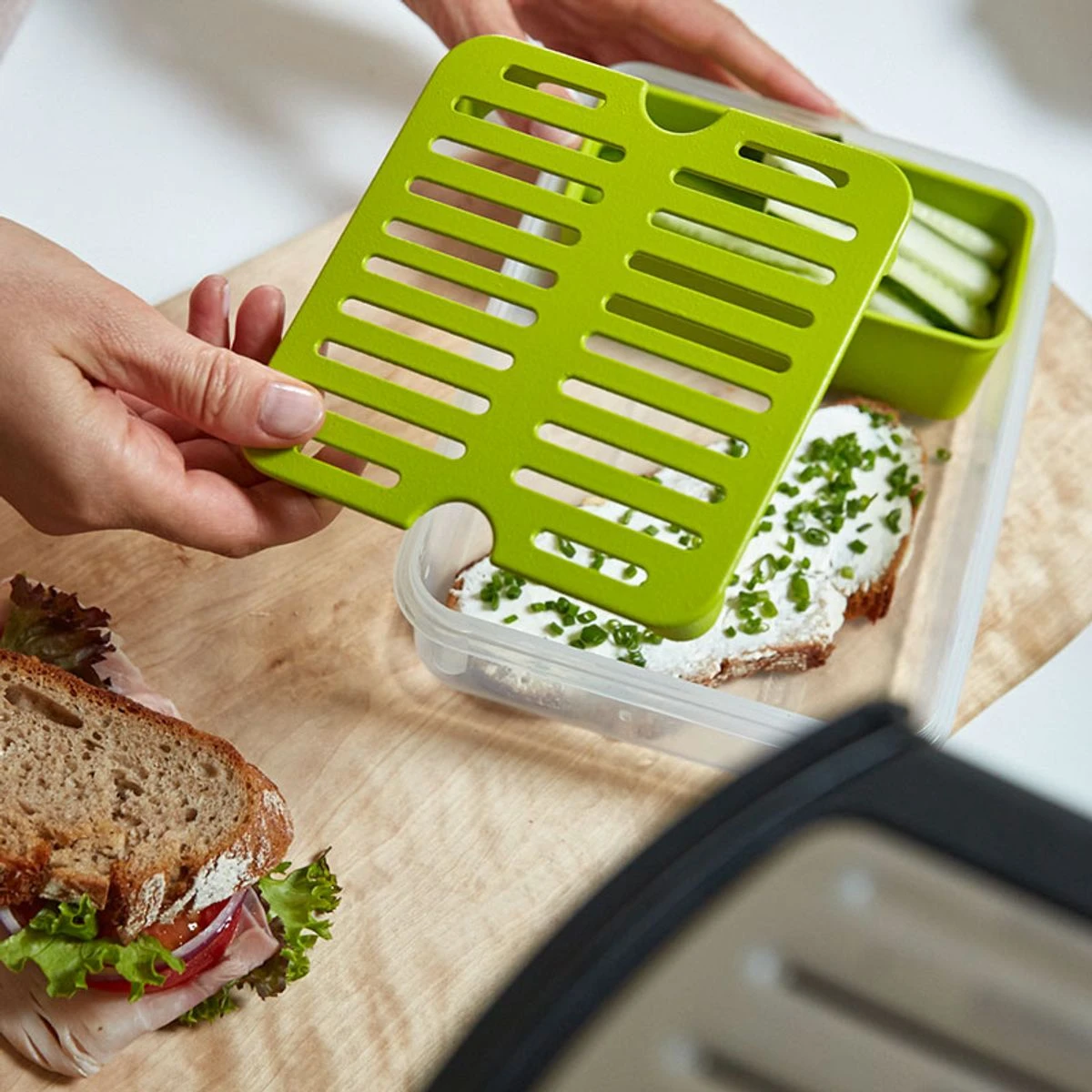 CLIP & Go Boite Alimentaire Rectangle Brunch Box 2 Compartiments Emsa 1.2 L 4 CLIP & Go Boite Alimentaire Rectangle Brunch Box 2 Compartiments Emsa 1.2 L – Image 4