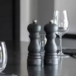 Coffret Emotion Graphite PARIS Moulins à Poivre Et à Sel Bois U´SELECT 18 Cm PEUGEOT Noir SC -Maison Cuisine Série coffret emotion graphite paris moulins a poivre et a sel bois u select 18 cm peugeot noir sc 4