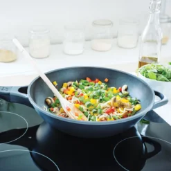 ENERGY Wok Fonte D´aluminium Beka D30 -Maison Cuisine Série energy wok fonte d aluminium beka d30 2