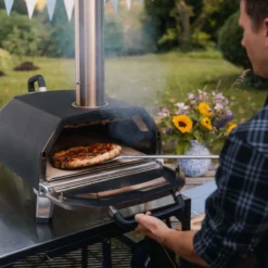 Four à Pizza OONI Karu 16 Multi-combustible Portatif