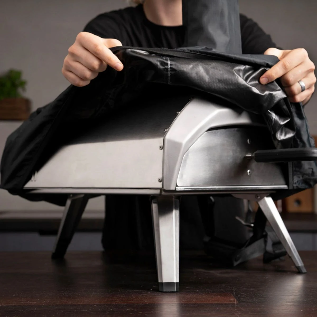 Housse De Protection Pour Four à Pizza OONI Karu 12 3 Housse De Protection Pour Four à Pizza OONI Karu 12 – Image 3