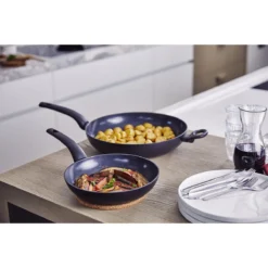 KURO Poêle En Fonte D'Aluminium Revêtement Céramique Anti-adhérent BEKA -Maison Cuisine Série kuro poele en fonte d aluminium revetement ceramique anti adherent beka 2
