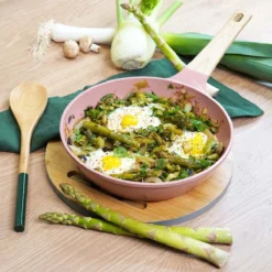 L´incroyable Poêle Cookut Revêtement Céramique - Bleu Myrtille -Maison Cuisine Série l incroyable poele cookut revetement ceramique bleu myrtille 4