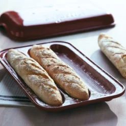 LE PAIN Moule à Baguettes D´Emile HENRY Rouge Grand Cru -Maison Cuisine Série le pain moule a baguettes d emile henry rouge grand cru 3