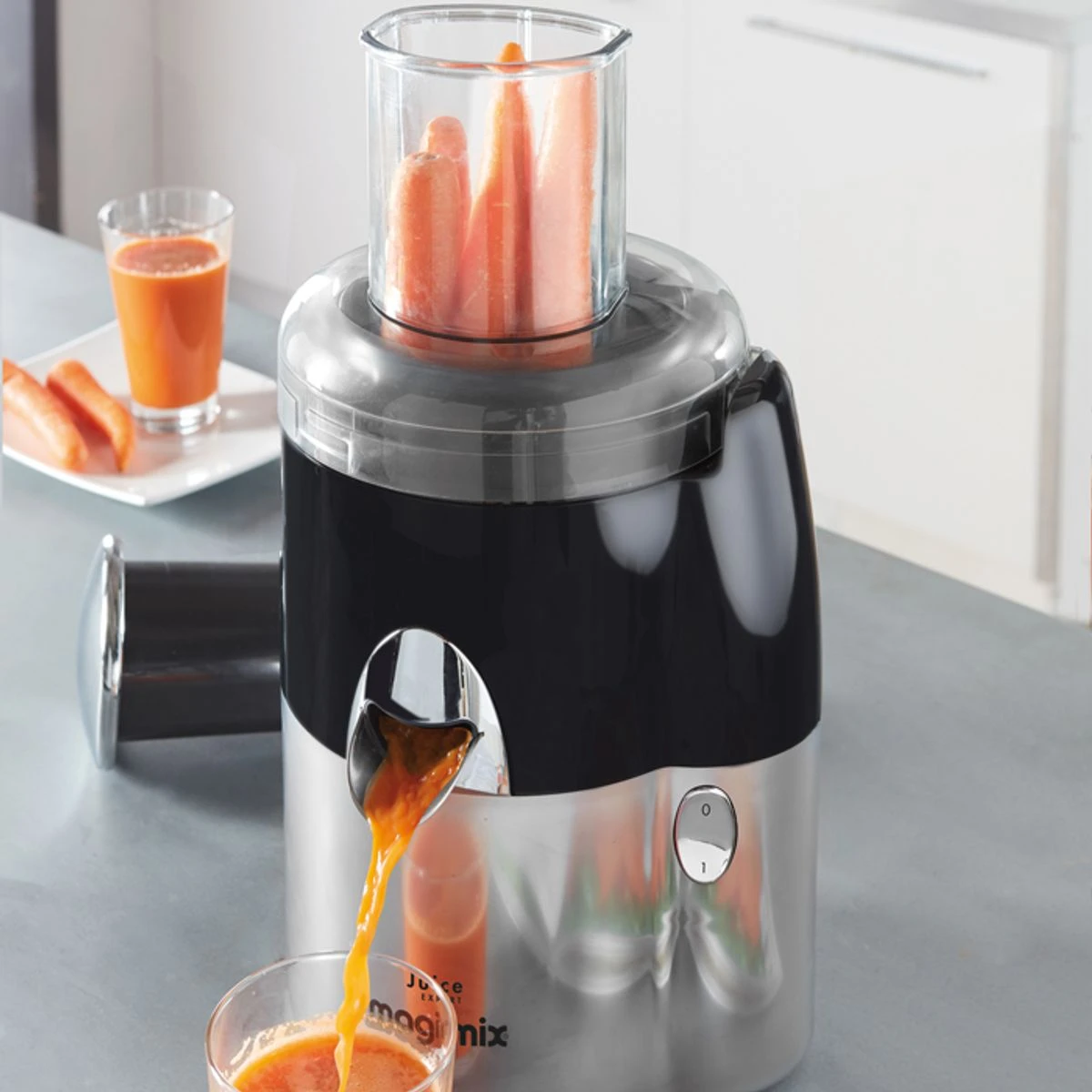 MAGIMIX Juice Expert 4 Extracteur Centrifugeuse Multifonction Noir/chromé Mat 2 MAGIMIX Juice Expert 4 Extracteur Centrifugeuse Multifonction Noir/chromé Mat – Image 2