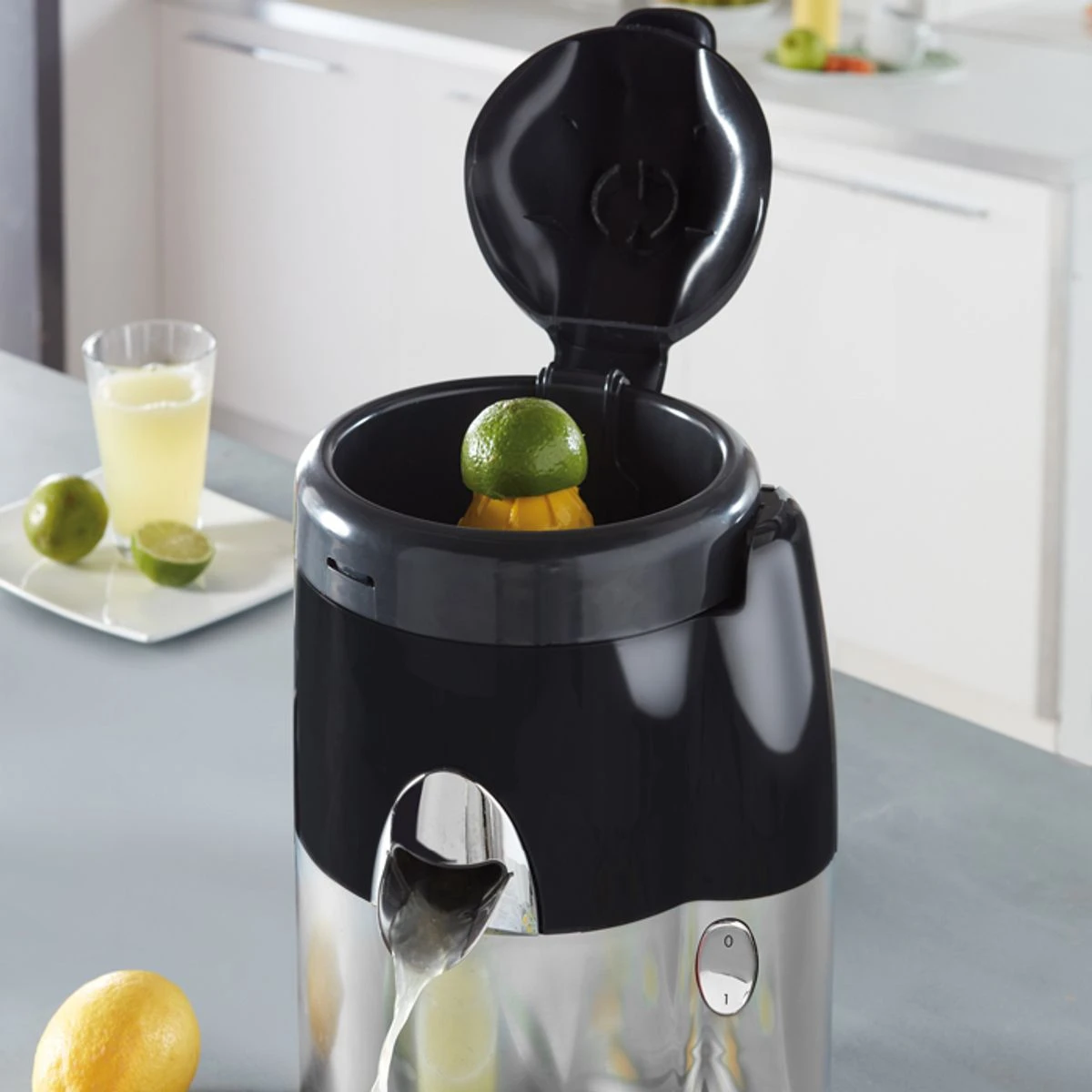 MAGIMIX Juice Expert 4 Extracteur Centrifugeuse Multifonction Noir/chromé Mat 3 MAGIMIX Juice Expert 4 Extracteur Centrifugeuse Multifonction Noir/chromé Mat – Image 3