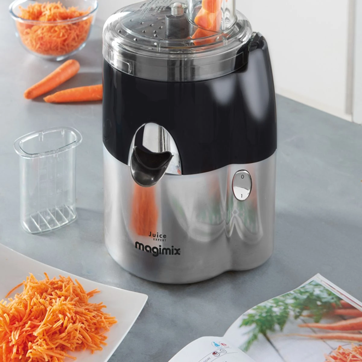 MAGIMIX Juice Expert 4 Extracteur Centrifugeuse Multifonction Noir/chromé Mat 8 MAGIMIX Juice Expert 4 Extracteur Centrifugeuse Multifonction Noir/chromé Mat – Image 8