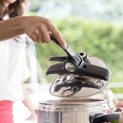 NOVIA LAGOEASY´UP Vitamin Autocuiseur Inox Couvercle à Levier + Panier Lagostina 5 L -Maison Cuisine Série novia lagoeasy up vitamin autocuiseur inox couvercle a levier panier lagostina 5 l 2