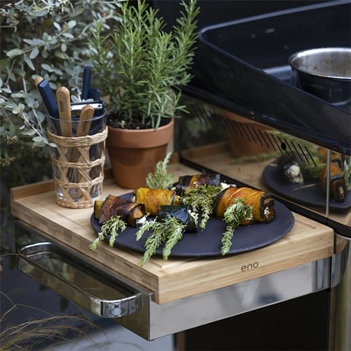 Plancha Gaz + Chariot + Capot Combo ENOSIGN 80 Noir Et Inox 11 Plancha Gaz + Chariot + Capot Combo ENOSIGN 80 Noir Et Inox – Image 11