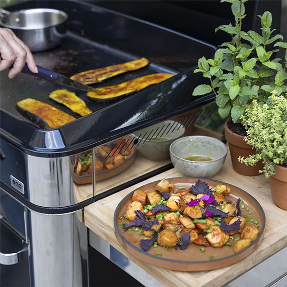 Plancha Gaz + Chariot + Capot Combo ENOSIGN 80 Noir Et Inox 9 Plancha Gaz + Chariot + Capot Combo ENOSIGN 80 Noir Et Inox – Image 9